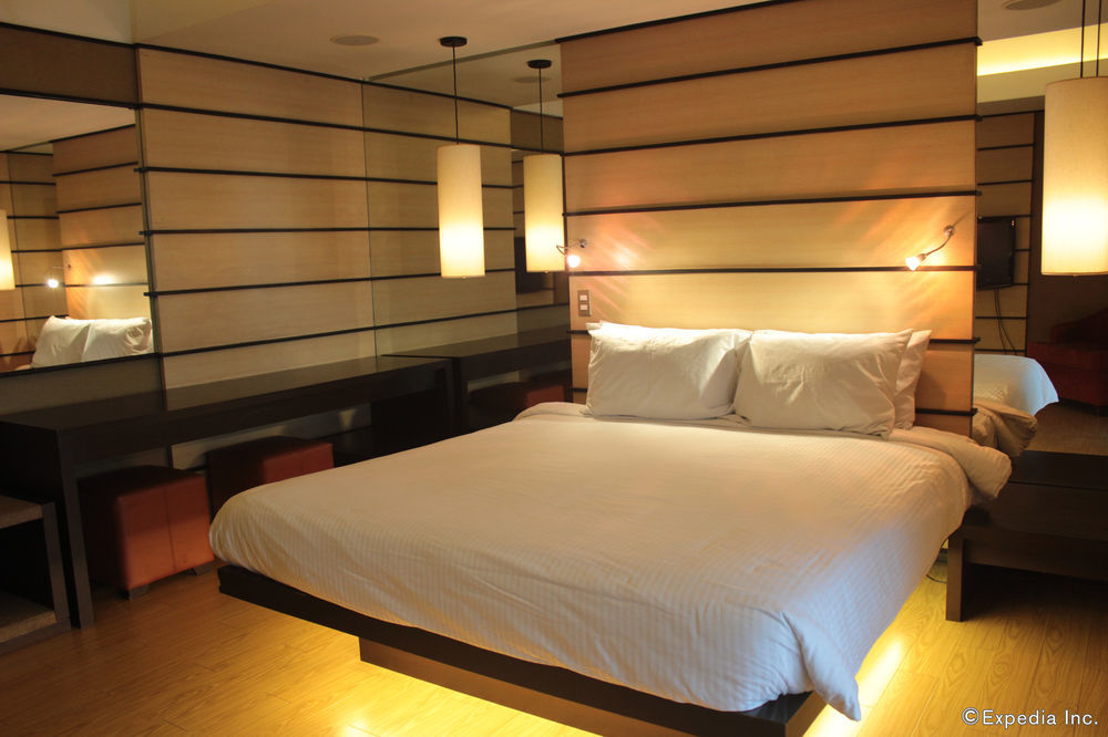 קואזון סיטי Soleste Suites מראה חיצוני תמונה