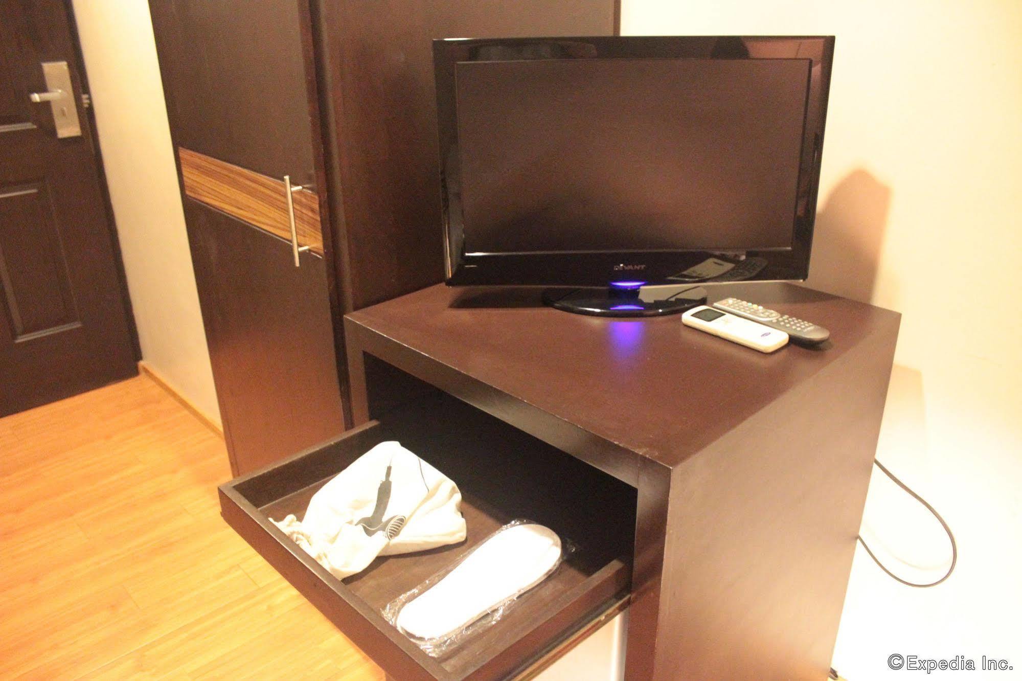 קואזון סיטי Soleste Suites מראה חיצוני תמונה