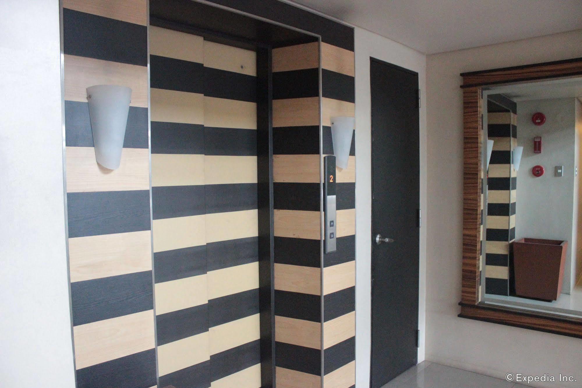 קואזון סיטי Soleste Suites מראה חיצוני תמונה