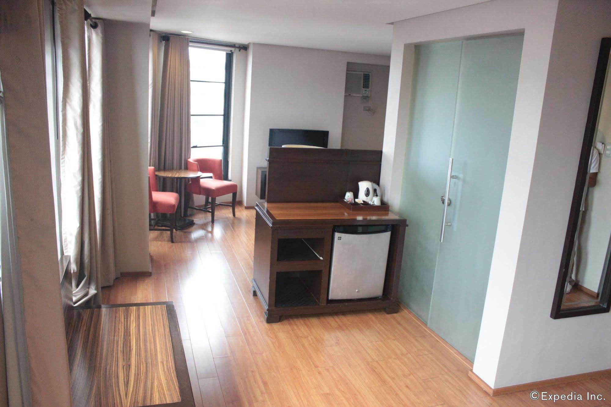 קואזון סיטי Soleste Suites מראה חיצוני תמונה